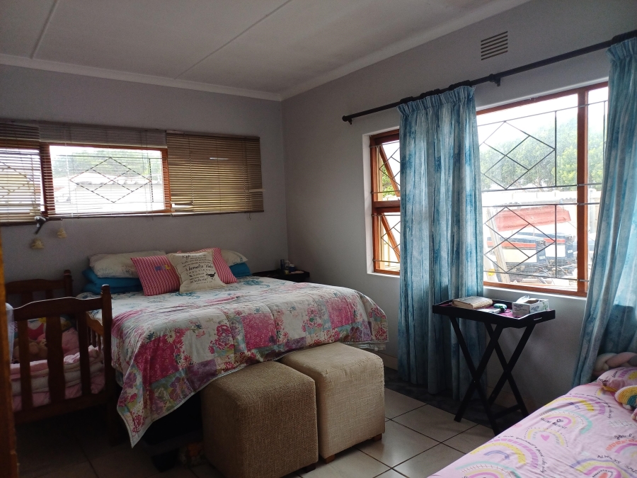 4 Bedroom Property for Sale in Hartenbos Central Western Cape